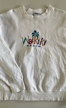 XL Vintage 90’s Waikiki Beach Embroidered Sweatshirt Made in the USA